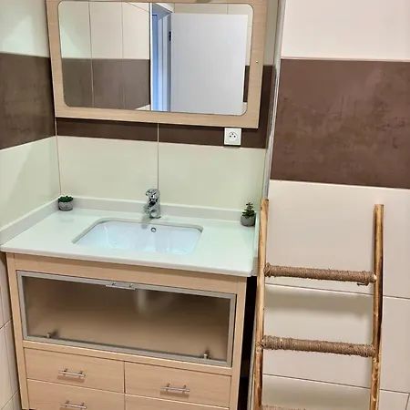 דירה Fantastic Two Bed Close To The *