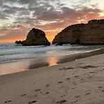 Fantastic Two Bed Close To The Apartament